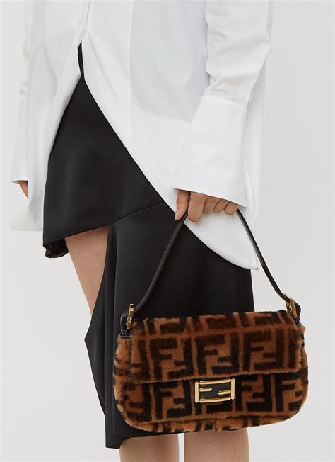 Fendi Baguette Sheepskin Bag In Brown 